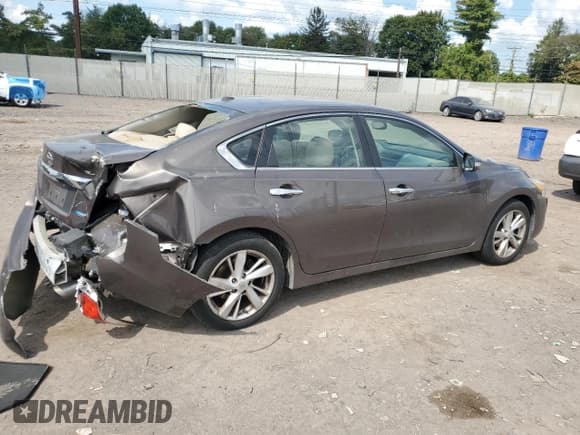 ✅ 2014 Nissan Altima SL • VIN: 1N4AL3AP8EC148644 • Lot: 71902485. Wystawiony na Copart z przebiegiem Nie podano. Bezpłatny archiwum sprzedaży aukcyjnych z USA i szczegółowy raport historii pojazdu na DreamBid. Zdjęcie 3.