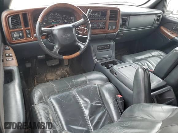 2002 Chevrolet Silverado 1500 LS z VIN 2GCEC19T921344756, wystawiony jako Copart lot #72798354 z przebiegiem 157 700 mil mil oraz Szkoda całkowita • Salvage title. Historia ofert i sprzedaży dostępna na DreamBid. Obrazek 8.