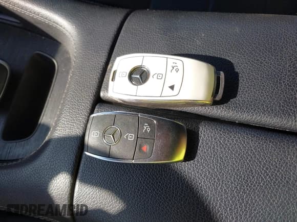 ✅ 2022 Mercedes-Benz GLE 350 • VIN: 4JGFB4KB9NA831763 • Lot: 43147695. Listed on IAAI with 42,812 mi. Free auction sales archive from the USA and detailed vehicle history report at DreamBid. Image 11.