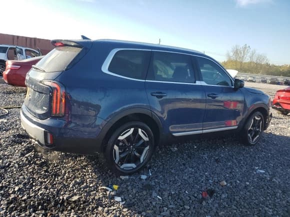 ✅ 2023 Kia Telluride EX X-Line • VIN: 5XYP3DGCXPG411696 • Lot: 89714075. Wystawiony na Copart z przebiegiem 14 599 mil. Bezpłatny archiwum sprzedaży aukcyjnych z USA i szczegółowy raport historii pojazdu na DreamBid. Zdjęcie 3.