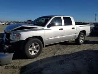 2010 Dodge Dakota Bighorn/Lonestar с VIN 1D7CE3GK6AS179132, выставлен на аукционе Copart как лот 79316804 с пробегом 134 033 миль миль и Списание • Salvage title. История ставок и продаж доступна на DreamBid. Изображение 1.