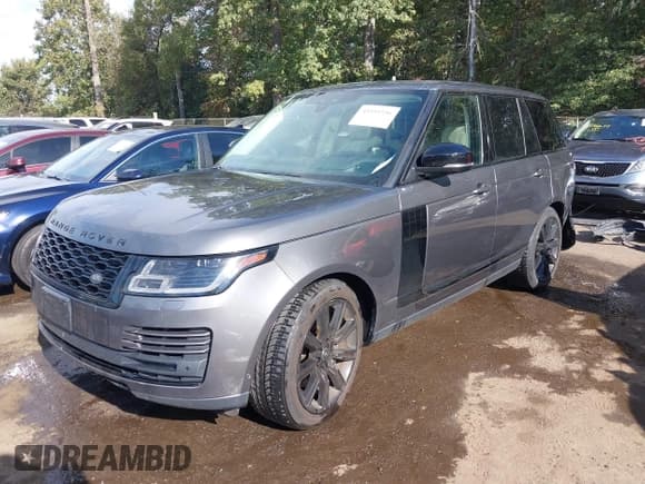 ✅ 2018 Land Rover Range Rover • VIN: SALGS2RE9JA392080 • Lot: 43351556. Listed on IAAI with 43,663 mi. Free auction sales archive from the USA and detailed vehicle history report at DreamBid. Image 17.