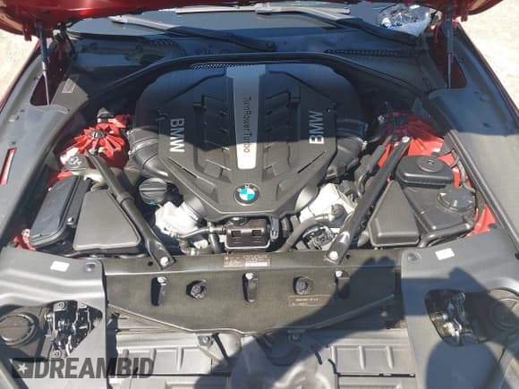 ✅ 2012 BMW 6 Series 650i • VIN: WBALZ3C5XCC397339 • Lot: 39710830. Wystawiony na IAAI z przebiegiem 59 467 mil. Bezpłatny archiwum sprzedaży aukcyjnych z USA i szczegółowy raport historii pojazdu na DreamBid. Zdjęcie 10.