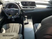 ✅ 2021 Lexus ES 350 F Sport • VIN: 58AGZ1B19MU086654 • Lot: 71031705. Wystawiony na Copart z przebiegiem 71 683 mil. Bezpłatny archiwum sprzedaży aukcyjnych z USA i szczegółowy raport historii pojazdu na DreamBid. Zdjęcie 8.