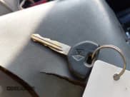 ✅ 1994 Jeep Cherokee • VIN: 1J4FN28S6RL114281 • Лот: 43595095. Опубликован ранее на IAAI с пробегом 298 798 миль. Бесплатный доступ к архиву аукционных продаж из США и подробный отчёт об истории автомобиля на DreamBid. Изображение 11.