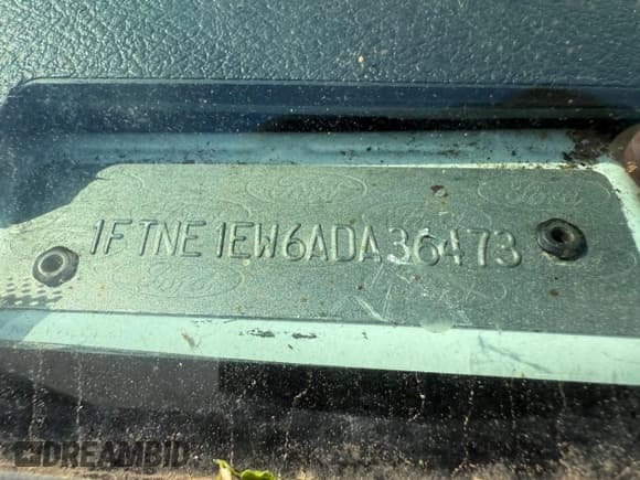 ✅ 2010 Ford Econoline Cargo Commercial • VIN: 1FTNE1EW6ADA36473 • Lot: 52734905. Wystawiony na Copart z przebiegiem 476 354 mil. Bezpłatny archiwum sprzedaży aukcyjnych z USA i szczegółowy raport historii pojazdu na DreamBid. Zdjęcie 10.