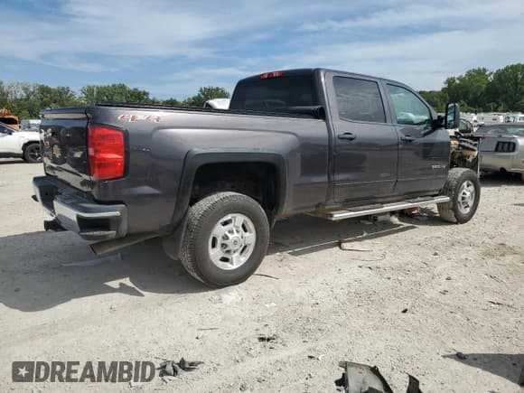 ✅ 2016 Chevrolet Silverado 2500HD LT • VIN: 1GC1KVEG8GF204585 • Lot: 69749705. Wystawiony na Copart z przebiegiem 194 911 mil. Bezpłatny archiwum sprzedaży aukcyjnych z USA i szczegółowy raport historii pojazdu na DreamBid. Zdjęcie 3.