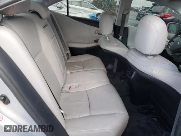 ✅ 2010 Lexus HS 250h Premium • VIN: JTHBB1BA5A2020585 • Лот: 92318885. Опубликован ранее на Copart с пробегом 188 384 миль. Бесплатный доступ к архиву аукционных продаж из США и подробный отчёт об истории автомобиля на DreamBid. Изображение 10.