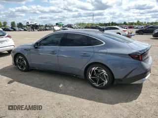 2025 Hyundai Sonata Preferred z VIN KMHL44JA2SA472208, wystawiony jako Copart lot #72082945 z przebiegiem 16 866 mil mil oraz Czysty tytuł • Clean title. Historia ofert i sprzedaży dostępna na DreamBid. Obrazek 2.