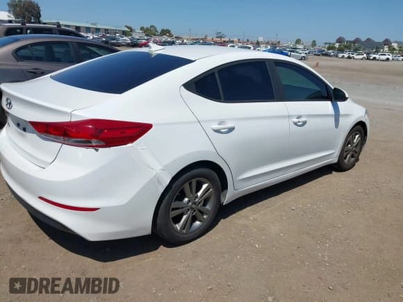 ✅ 2017 Hyundai Elantra Value Edition • VIN: 5NPD84LFXHH172052 • Lot: 43141933. Listed on IAAI with 92,445 mi. Free auction sales archive from the USA and detailed vehicle history report at DreamBid. Image 4.