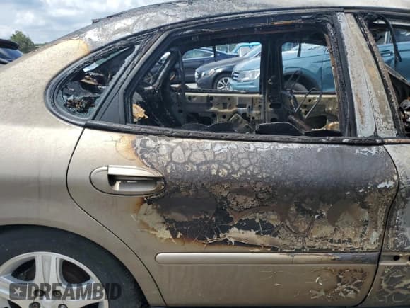 ✅ 2002 Ford Taurus SEL Deluxe • VIN: 1FAHP56S92A116336 • Lot: 64749165. Listed on Copart with Not provided. Free auction sales archive from the USA and detailed vehicle history report at DreamBid. Image 10.