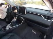 ✅ 2025 Toyota RAV4 Hybrid XLE Premium • VIN: JTMB6RFV6SD153783 • Лот: 43341098. Опубликован ранее на IAAI с пробегом 17 407 миль. Бесплатный доступ к архиву аукционных продаж из США и подробный отчёт об истории автомобиля на DreamBid. Изображение 5.