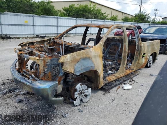 ✅ 2019 Chevrolet Silverado 1500 LT • VIN: 1GCRYDED2KZ232598 • Lot: 61571915. Wystawiony na Copart z przebiegiem Nie podano. Bezpłatny archiwum sprzedaży aukcyjnych z USA i szczegółowy raport historii pojazdu na DreamBid. Zdjęcie 12.