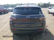 ✅ 2020 Jeep Compass Limited • VIN: 3C4NJDCB9LT122158 • Lot: 81070425. Wystawiony na Copart z przebiegiem 125 728 mil. Bezpłatny archiwum sprzedaży aukcyjnych z USA i szczegółowy raport historii pojazdu na DreamBid. Zdjęcie 6.