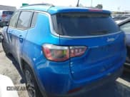 ✅ 2020 Jeep Compass Latitude • VIN: 3C4NJCBB1LT230172 • Lot: 43055869. Wystawiony na IAAI z przebiegiem 68 219 mil. Bezpłatny archiwum sprzedaży aukcyjnych z USA i szczegółowy raport historii pojazdu na DreamBid. Zdjęcie 3.