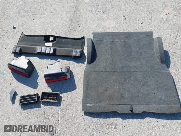 ✅ 2016 Dodge Challenger R/T Plus • VIN: 2C3CDZBT0GH177834 • Lot: 43396208. Listed on IAAI with 102,222 mi. Free auction sales archive from the USA and detailed vehicle history report at DreamBid. Image 12.