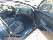 ✅ 2019 Chevrolet Impala Premier • VIN: 2G1105S31K9104202 • Лот: 43801012. Опубликован ранее на IAAI с пробегом 102 806 миль. Бесплатный доступ к архиву аукционных продаж из США и подробный отчёт об истории автомобиля на DreamBid. Изображение 5.