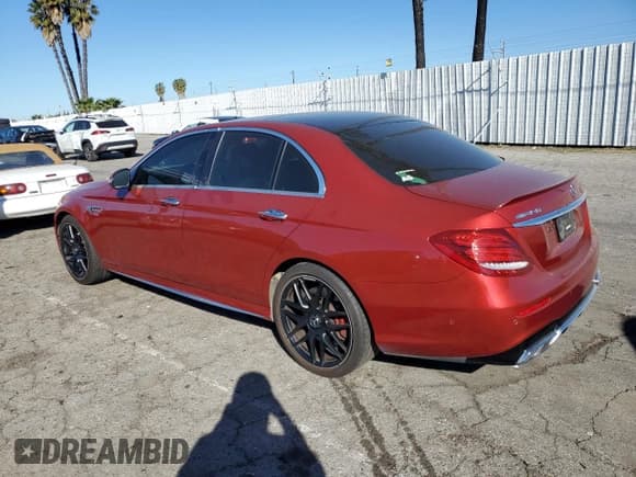 ✅ 2020 Mercedes-Benz E 63 S AMG • VIN: WDDZF8KB0LA700897 • Lot: 46302415. Wystawiony na Copart z przebiegiem 112 929 mil. Bezpłatny archiwum sprzedaży aukcyjnych z USA i szczegółowy raport historii pojazdu na DreamBid. Zdjęcie 2.