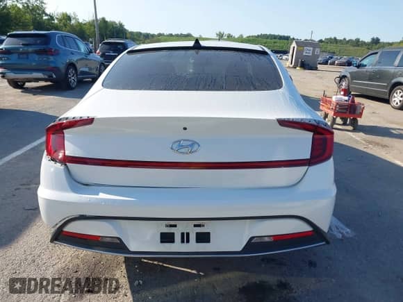 2022 Hyundai Sonata SE with VIN 5NPEG4JA8NH143837, listed as a IAAI auction lot 43192563 with 92,522 mi miles and . Bid and sale history available at DreamBid. Image 16.
