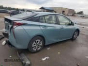 ✅ 2018 Toyota Prius Two • VIN: JTDKBRFUXJ3072356 • Лот: 81374305. Опубликован ранее на Copart с пробегом 207 832 миль. Бесплатный доступ к архиву аукционных продаж из США и подробный отчёт об истории автомобиля на DreamBid. Изображение 3.