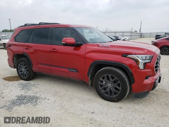 ✅ 2023 Toyota Sequoia SR5 • VIN: 7SVAAAAA2PX001916 • Лот: 56596354. Опубликован ранее на Copart с пробегом 15 277 миль. Бесплатный доступ к архиву аукционных продаж из США и подробный отчёт об истории автомобиля на DreamBid. Изображение 4.