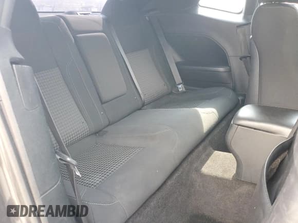 ✅ 2015 Dodge Challenger SXT • VIN: 2C3CDZAG5FH700817 • Lot: 66369304. Wystawiony na Copart z przebiegiem 93 116 mil. Bezpłatny archiwum sprzedaży aukcyjnych z USA i szczegółowy raport historii pojazdu na DreamBid. Zdjęcie 10.