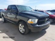 ✅ 2009 Dodge 1500 ST • VIN: 1D3HB18K29S798647 • Lot: 41785924. Wystawiony na IAAI z przebiegiem 246 981 mil. Bezpłatny archiwum sprzedaży aukcyjnych z USA i szczegółowy raport historii pojazdu na DreamBid. Zdjęcie 1.