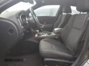 ✅ 2017 Dodge Charger SXT • VIN: 2C3CDXHG1HH562268 • Lot: 69436785. Wystawiony na Copart z przebiegiem 139 694 mil. Bezpłatny archiwum sprzedaży aukcyjnych z USA i szczegółowy raport historii pojazdu na DreamBid. Zdjęcie 7.