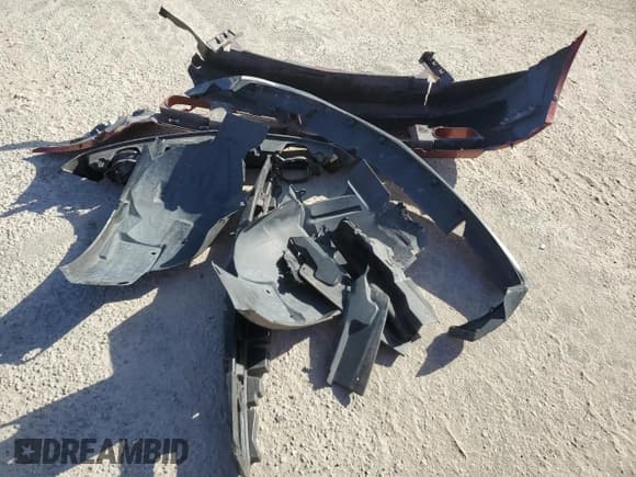 ✅ 2011 Ford Mustang GT Premium • VIN: 1ZVBP8FF4B5159976 • Lot: 85554565. Wystawiony na Copart z przebiegiem 98 163 mil. Bezpłatny archiwum sprzedaży aukcyjnych z USA i szczegółowy raport historii pojazdu na DreamBid. Zdjęcie 12.