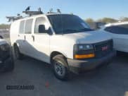 ✅ 2019 GMC Savana Cargo • VIN: 1GTW7AFG9K1326361 • Lot: 43598941. Wystawiony na IAAI z przebiegiem 154 258 mil. Bezpłatny archiwum sprzedaży aukcyjnych z USA i szczegółowy raport historii pojazdu na DreamBid. Zdjęcie 1.