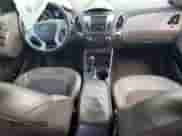 2013 Hyundai Tucson GLS with VIN KM8JU3AC6DU757207, listed as a Copart auction lot 89450945 with 164,630 mi miles and Salvage title. Bid and sale history available at DreamBid. Image 8.