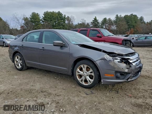 ✅ 2012 Ford Fusion SE • VIN: 3FAHP0HG4CR324630 • Lot: 93897595. Wystawiony na Copart z przebiegiem 104 646 mil. Bezpłatny archiwum sprzedaży aukcyjnych z USA i szczegółowy raport historii pojazdu na DreamBid. Zdjęcie 4.