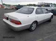 ✅ 1993 Lexus ES 300 • VIN: JT8VK13T2P0178013 • Lot: 42101140. Wystawiony na IAAI z przebiegiem Nie podano. Bezpłatny archiwum sprzedaży aukcyjnych z USA i szczegółowy raport historii pojazdu na DreamBid. Zdjęcie 4.