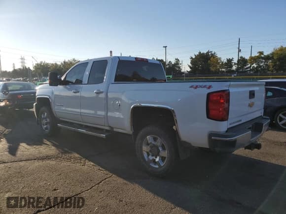 ✅ 2016 Chevrolet Silverado 2500HD LT • VIN: 1GC2KVEG6GZ390257 • Lot: 80484535. Wystawiony na Copart z przebiegiem 141 256 mil. Bezpłatny archiwum sprzedaży aukcyjnych z USA i szczegółowy raport historii pojazdu na DreamBid. Zdjęcie 2.