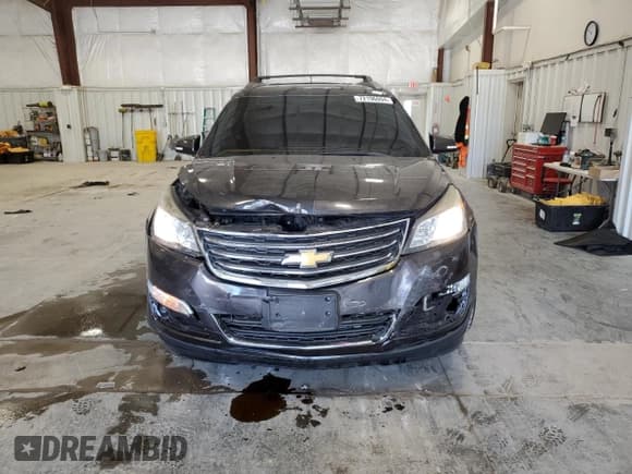 ✅ 2015 Chevrolet Traverse LT • VIN: 1GNKRGKD2FJ322737 • Lot: 72196094. Wystawiony na Copart z przebiegiem 115 513 mil. Bezpłatny archiwum sprzedaży aukcyjnych z USA i szczegółowy raport historii pojazdu na DreamBid. Zdjęcie 5.