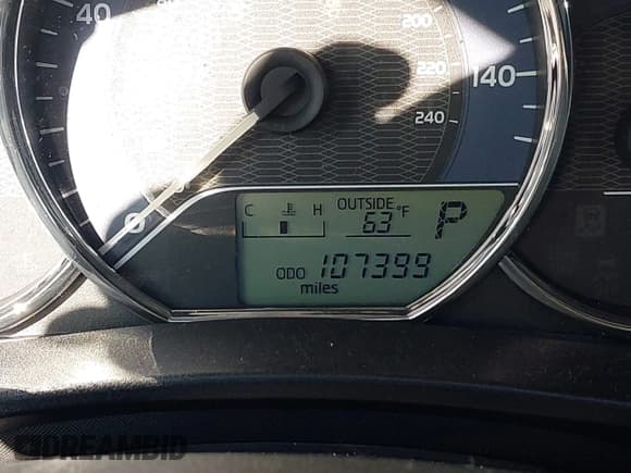 ✅ 2014 Toyota Corolla LE • VIN: 2T1BURHE7EC116035 • Lot: 43590718. Listed on IAAI with 107,399 mi. Free auction sales archive from the USA and detailed vehicle history report at DreamBid. Image 15.