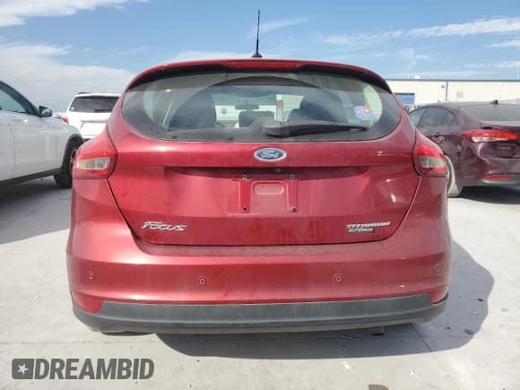 ✅ 2017 Ford Focus Titanium • VIN: 1FADP3N26HL294285 • Lot: 86214435. Wystawiony na Copart z przebiegiem 103 566 mil. Bezpłatny archiwum sprzedaży aukcyjnych z USA i szczegółowy raport historii pojazdu na DreamBid. Zdjęcie 6.