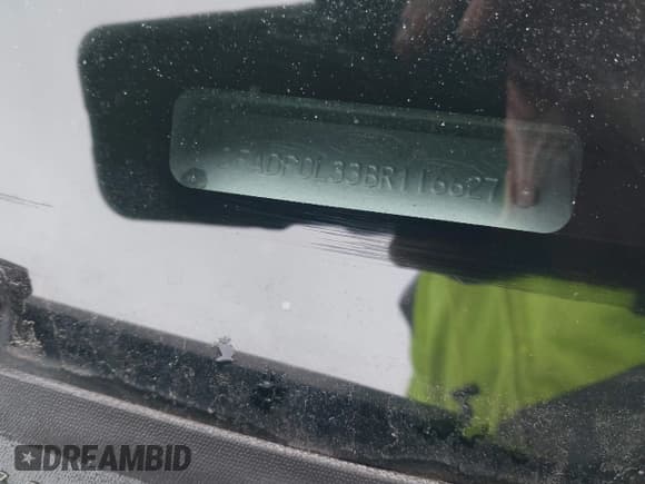 ✅ 2011 Ford Fusion Hybrid • VIN: 3FADP0L33BR116627 • Lot: 43911282. Listed on IAAI with 147,176 mi. Free auction sales archive from the USA and detailed vehicle history report at DreamBid. Image 9.