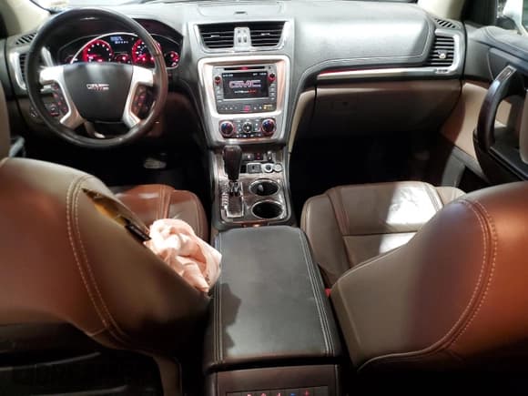 ✅ 2017 GMC Acadia Limited • VIN: 1GKKRSKD9HJ232911 • Lot: 44936765. Listed on Copart with 151,583 mi. Free auction sales archive from the USA and detailed vehicle history report at DreamBid. Image 8.