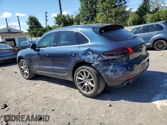 ✅ 2016 Porsche Macan S • VIN: WP1AB2A58GLB54791 • Лот: 71820465. Опубликован ранее на Copart с пробегом 105 717 миль. Бесплатный доступ к архиву аукционных продаж из США и подробный отчёт об истории автомобиля на DreamBid. Изображение 2.