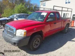 2006 Dodge Dakota ST z VIN 1D7HE22K96S559970, wystawiony jako IAAI lot #43549798 z przebiegiem 128 254 mil mil oraz . Historia ofert i sprzedaży dostępna na DreamBid. Obrazek 2.