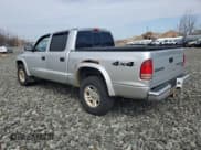 ✅ 2004 Dodge Dakota SLT • VIN: 1D7HG48NX4S677465 • Lot: 51044735. Wystawiony na Copart z przebiegiem 196 854 mil. Bezpłatny archiwum sprzedaży aukcyjnych z USA i szczegółowy raport historii pojazdu na DreamBid. Zdjęcie 2.