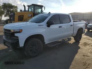 ✅ 2019 Chevrolet Silverado 1500 LT Trail Boss • VIN: 1GCPYFED6KZ370695 • Lot: 69243955. Wystawiony na Copart z przebiegiem 99 995 mil. Bezpłatny archiwum sprzedaży aukcyjnych z USA i szczegółowy raport historii pojazdu na DreamBid. Zdjęcie 1.