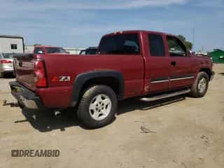 ✅ 2005 Chevrolet Silverado 1500 LS • VIN: 1GCEK19TX5E193271 • Lot: 68874744. Wystawiony na Copart z przebiegiem 216 105 mil mil. Skorzystaj z bezpłatnego archiwum sprzedaży aukcyjnych z USA i zobacz szczegółowy raport historii pojazdu na DreamBid. Zdjęcie 3.
