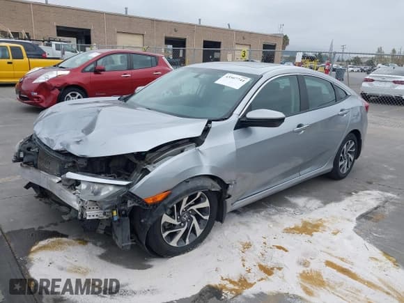 ✅ 2017 Honda Civic EX • VIN: 19XFC2F71HE201135 • Lot: 43507744. Wystawiony na IAAI z przebiegiem 250 884 mil. Bezpłatny archiwum sprzedaży aukcyjnych z USA i szczegółowy raport historii pojazdu na DreamBid. Zdjęcie 18.