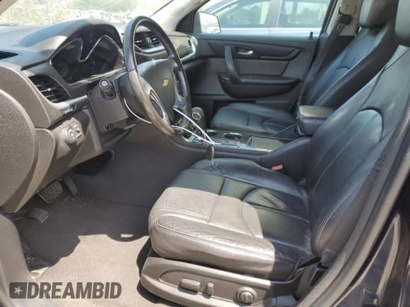 ✅ 2016 Chevrolet Traverse LT • VIN: 1GNKVHKD0GJ304496 • Lot: 64147404. Wystawiony na Copart z przebiegiem 151 352 mil. Bezpłatny archiwum sprzedaży aukcyjnych z USA i szczegółowy raport historii pojazdu na DreamBid. Zdjęcie 7.