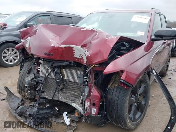 ✅ 2023 Jeep Grand Cherokee Altitude • VIN: 1C4RJHAG2P8706333 • Lot: 41996985. Listed on IAAI with Not provided. Free auction sales archive from the USA and detailed vehicle history report at DreamBid. Image 6.