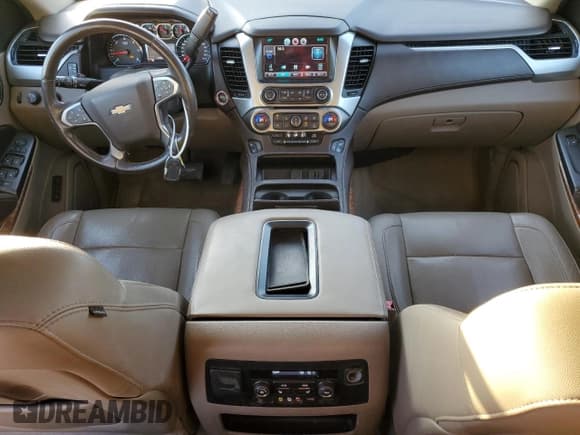 ✅ 2015 Chevrolet Suburban LTZ • VIN: 1GNSKKKC3FR258448 • Lot: 75680864. Wystawiony na Copart z przebiegiem 144 389 mil. Bezpłatny archiwum sprzedaży aukcyjnych z USA i szczegółowy raport historii pojazdu na DreamBid. Zdjęcie 8.