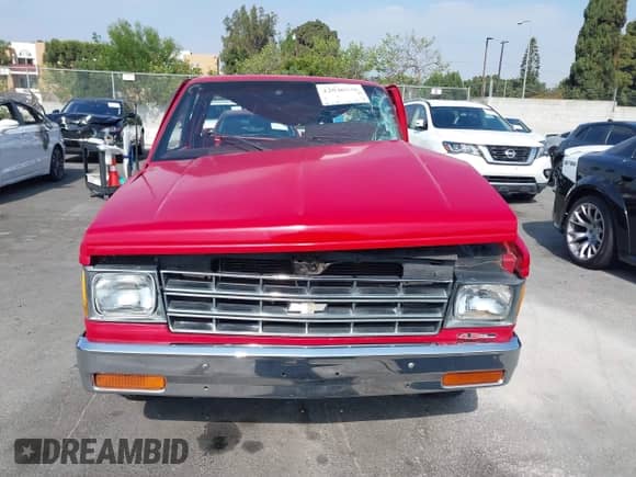 1989 Chevrolet S-10 X96 с VIN 1GCCS14Z0K8127180, выставлен на аукционе IAAI как лот 42030538 с пробегом 93 017 миль миль и . История ставок и продаж доступна на DreamBid. Изображение 12.
