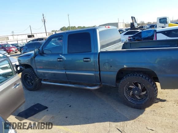 ✅ 2006 GMC Sierra 1500 • VIN: 2GTEC13N661293443 • Lot: 41635774. Wystawiony na IAAI z przebiegiem 371 965 mil. Bezpłatny archiwum sprzedaży aukcyjnych z USA i szczegółowy raport historii pojazdu na DreamBid. Zdjęcie 14.